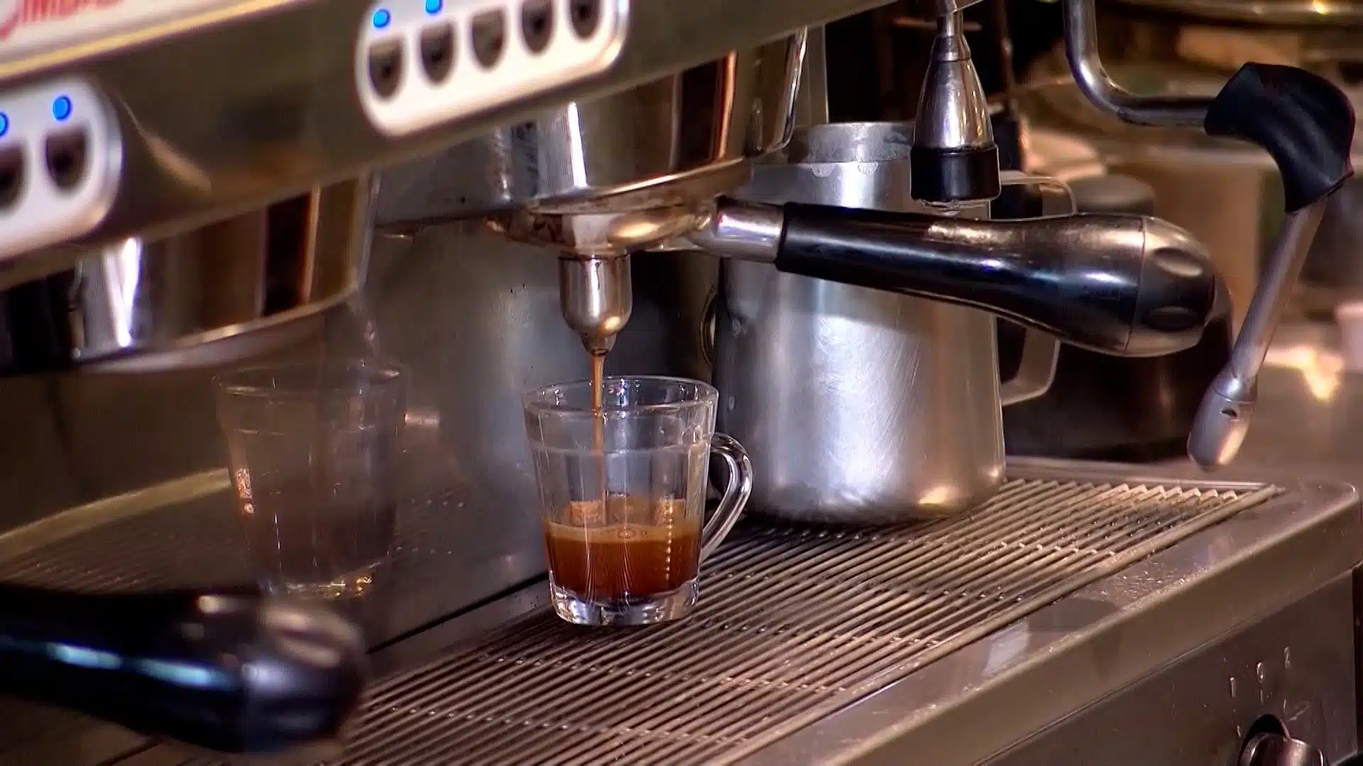 café