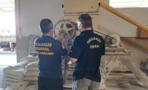 Autoridades realizaram a operação "Ossos do Ofício" em estabelecimentos que armazenavam, processavam resíduos de abate clandestino de bovinos