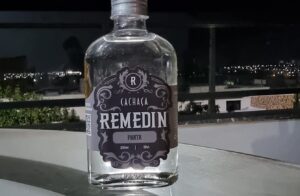 Carnaval e cachaça: cuidados para manter a folia segura