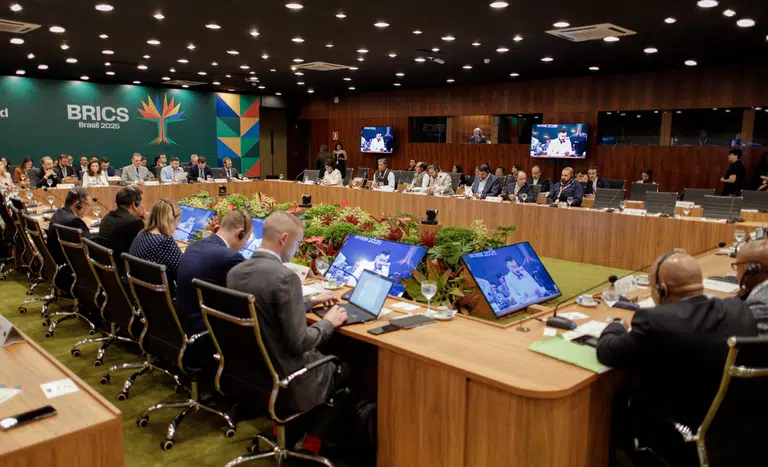 Brasil lidera debate sobre agricultura sustentável e segurança alimentar no BRICS. Reunião contou com representantes dos 11 países do bloco.