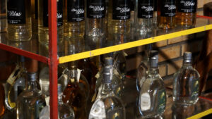 Anuário da cachaça é lançado em Brasília