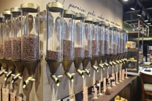 Mercadão inaugura espaço do café com grãos do Brasil