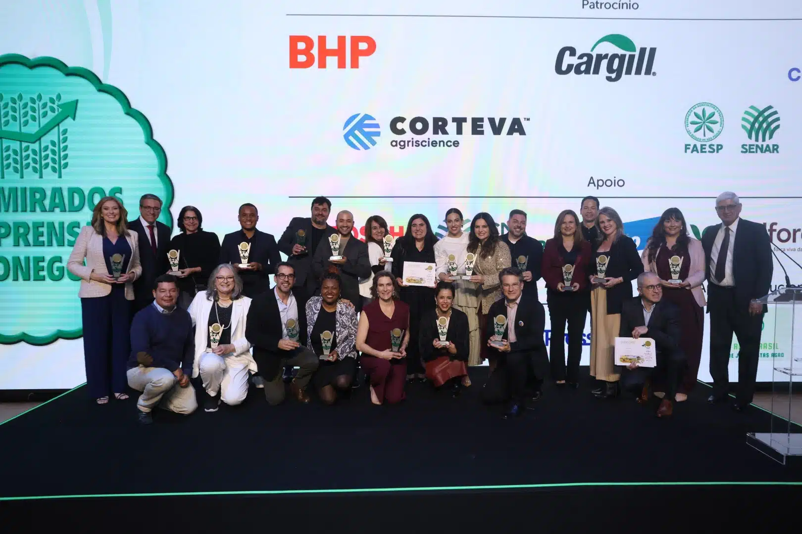 Foto dos premiados no Mais Admirados da Imprensa do Agronegócio 2026