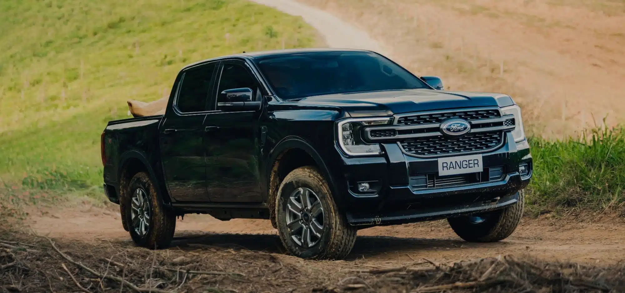 Ford Ranger disputa vice-liderança do segmento com Chevrolet S10