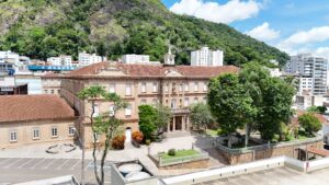 Centro Universitário Academia (UniAcademia) - Juiz de Fora, MG.