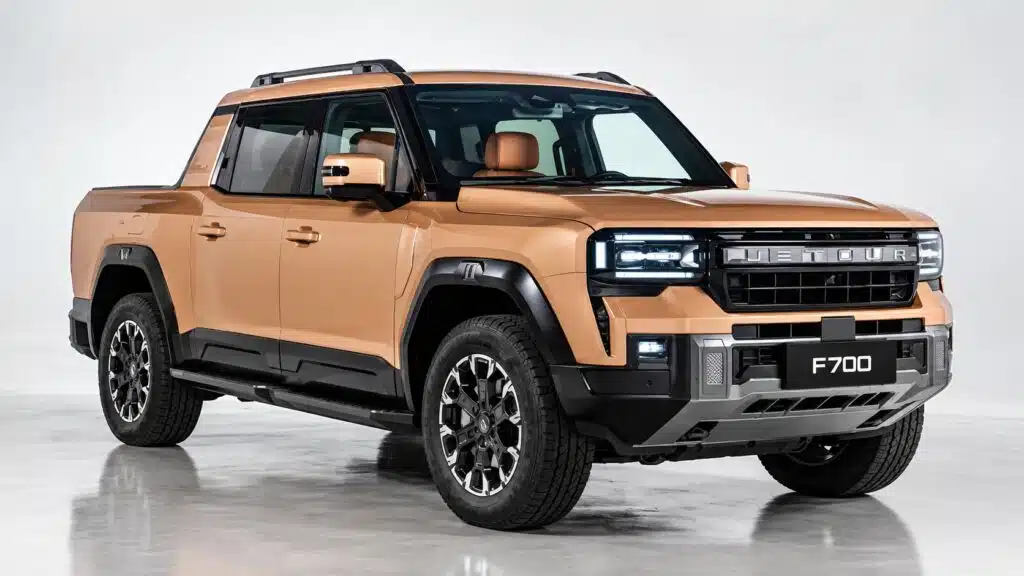 Jetour F700 tem 904 cv, autonomia de até 1.300 km e porte maior que a Hilux